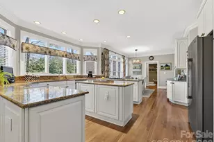 7408 Willesden Ln, Charlotte, NC 28277 - Photo 15