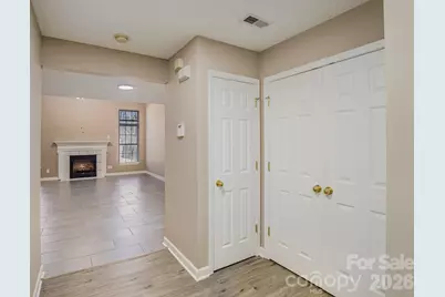 3230 Richway Court, Charlotte, NC 28216 - Photo 3