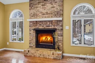 3100 Cove Loop Rd, Hendersonville, NC 28739 - Photo 9