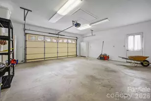 3100 Cove Loop Rd, Hendersonville, NC 28739 - Photo 31