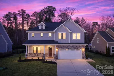 1207 39th Avenue NE, Hickory, NC 28601 - Photo 3