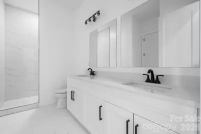 1207 39th Avenue NE, Hickory, NC 28601 - Photo 13