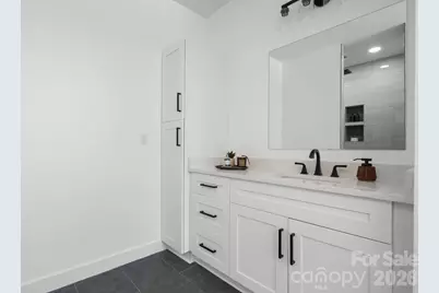 1207 39th Avenue NE, Hickory, NC 28601 - Photo 25