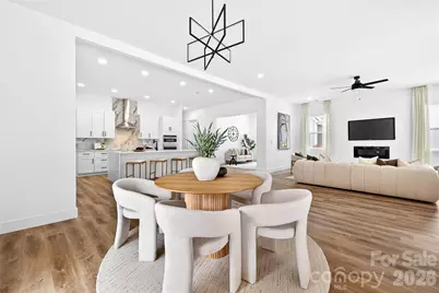 1207 39th Avenue NE, Hickory, NC 28601 - Photo 5