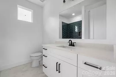 1207 39th Avenue NE, Hickory, NC 28601 - Photo 31