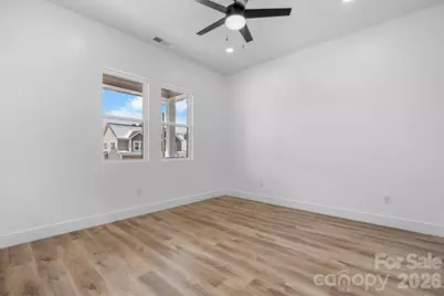 1207 39th Avenue NE, Hickory, NC 28601 - Photo 15