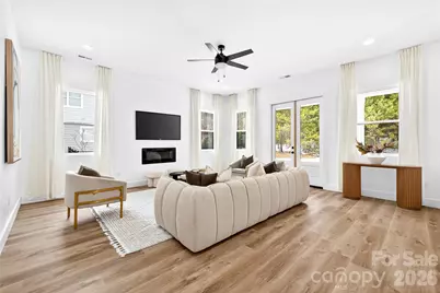 1207 39th Avenue NE, Hickory, NC 28601 - Photo 7