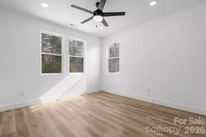 1207 39th Avenue NE, Hickory, NC 28601 - Photo 31