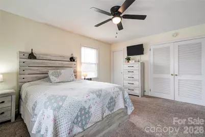 402 N Cherry Street, Cherryville, NC 28021 - Photo 21