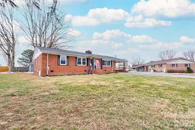 402 N Cherry Street, Cherryville, NC 28021 - Photo 37