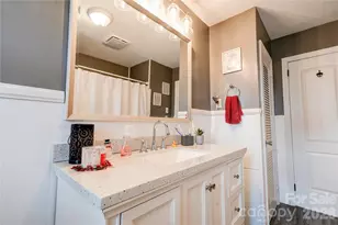 402 N Cherry St, Cherryville, NC 28021 - Photo 33