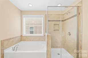 8813 Douglas Palace Ct, Charlotte, NC 28278 - Photo 29