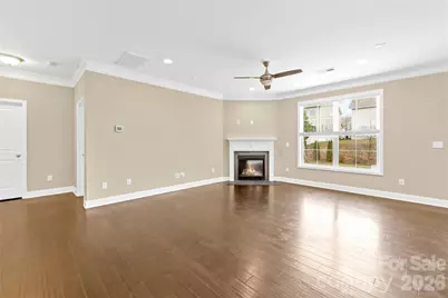 8813 Douglas Palace Court, Charlotte, NC 28278 - Photo 13