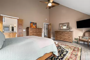 164 Flowing Hls Dr, Clyde, NC 28721 - Photo 23