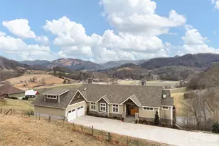 164 Flowing Hls Dr, Clyde, NC 28721 - Photo 3