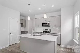 5865 Tuckaseegee Rd, Charlotte, NC 28208 - Photo 3