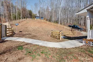 239 Old Lion Rd, Statesville, NC 28625 - Photo 33