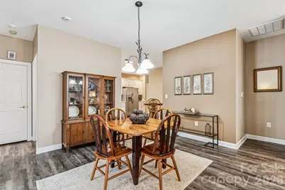 8577 Highland Glen Drive, Charlotte, NC 28269 - Photo 13