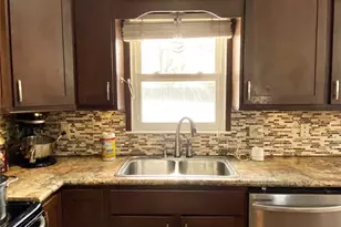 72 Pleasant Garden Dr, Taylorsville, NC 28681 - Photo 11