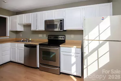 6116 Heath Ridge Court #H, Charlotte, NC 28210 - Photo 7