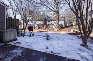 6116 Heath Ridge Ct, Charlotte, NC 28210 - Photo 19