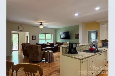 281 Ewbank Road, Etowah, NC 28729 - Photo 5