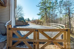 243 Scenic Ridge Dr, Hendersonville, NC 28792 - Photo 41