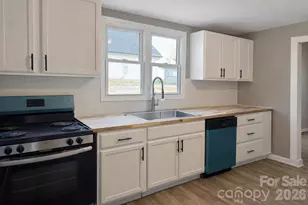 427 Pleasant Ave, Kannapolis, NC 28081 - Photo 3