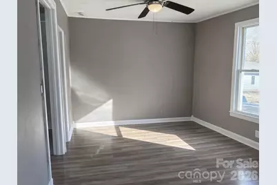 427 Pleasant Avenue, Kannapolis, NC 28081 - Photo 5