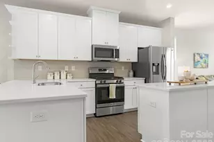 1275 N Caldwell St, Charlotte, NC 28206 - Photo 9