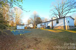 5000 Forestmont Dr, Matthews, NC 28105 - Photo 5