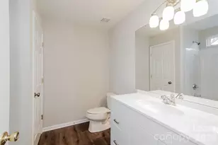 1331 Jordans Pond Ln, Charlotte, NC 28214 - Photo 9