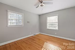 1717 Woodvalley Dr, Charlotte, NC 28216 - Photo 11