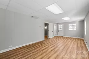 1717 Woodvalley Dr, Charlotte, NC 28216 - Photo 23