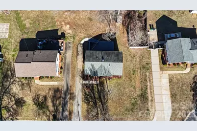 1717 Woodvalley Drive, Charlotte, NC 28216 - Photo 29