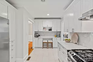 3101 Windsor Dr, Charlotte, NC 28209 - Photo 3