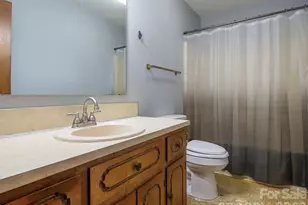 7701 Idlewild Dr, Concord, NC 28027 - Photo 9