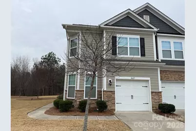 8627 Harris Lake Lane, Charlotte, NC 28269 - Photo 1
