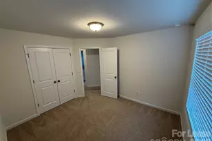 8627 Harris Lake Ln, Charlotte, NC 28269 - Photo 17