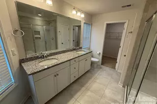 8627 Harris Lake Ln, Charlotte, NC 28269 - Photo 13