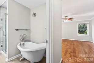 4711 Mountain Point Ln, Charlotte, NC 28216 - Photo 25