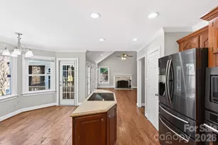 4711 Mountain Point Ln, Charlotte, NC 28216 - Photo 17