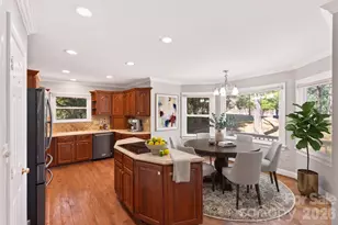 4711 Mountain Point Ln, Charlotte, NC 28216 - Photo 13