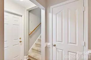 4711 Mountain Point Ln, Charlotte, NC 28216 - Photo 33