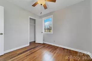 19 Trowbridge Ln, Brevard, NC 28712 - Photo 17