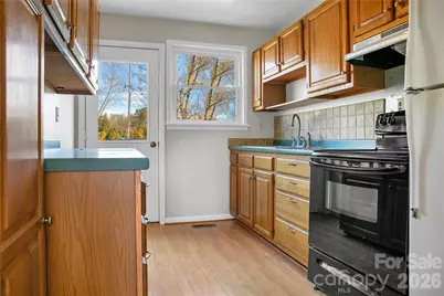 19 Trowbridge Lane, Brevard, NC 28712 - Photo 11