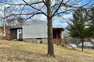 3476 Possum Trot Rd, Burnsville, NC 28714 - Photo 7