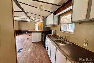 3476 Possum Trot Rd, Burnsville, NC 28714 - Photo 19