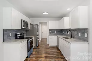 134 Stonehollow Rd, Fletcher, NC 28732 - Photo 13