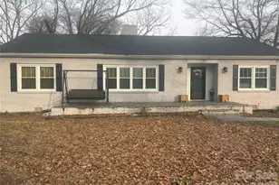 310 N Highland St, Gastonia, NC 28052 - Photo 1